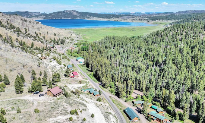 Mammoth Creek Cabin | Clear Creek Place, one level can in Panguitch Lake, UT