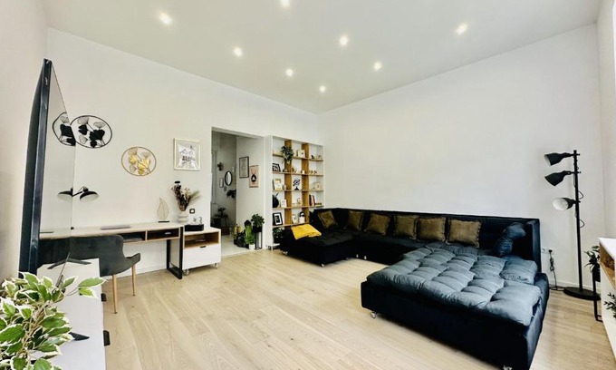 Cluj-Napoca City Centre Apartment | Clever Studio near Central Shopping Center