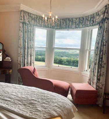 Melrose House | Clint Lodge