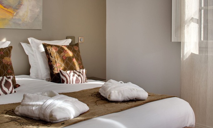 Avignon City Centre Apartment | Cloître des Augustins Spa & Fitness