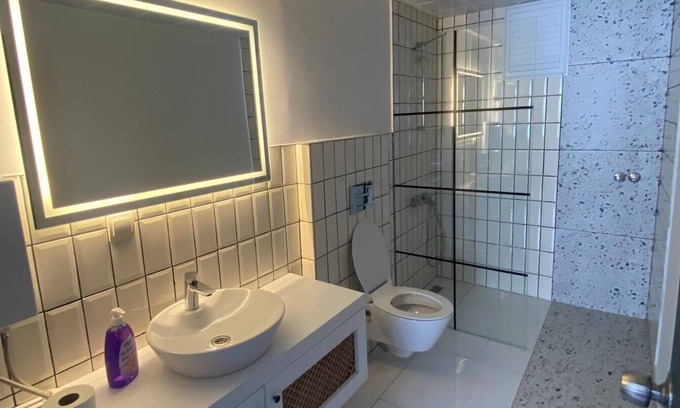 Lara Apartment | Close to beach and shopping