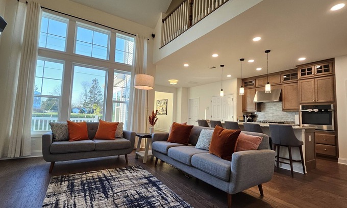 Cedar Neck House | Close to beach, away from crowd