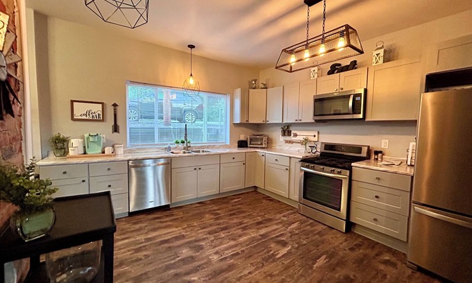 Millvale House | Close to Downtown, Hospitals and river Walking, biking & running trail.