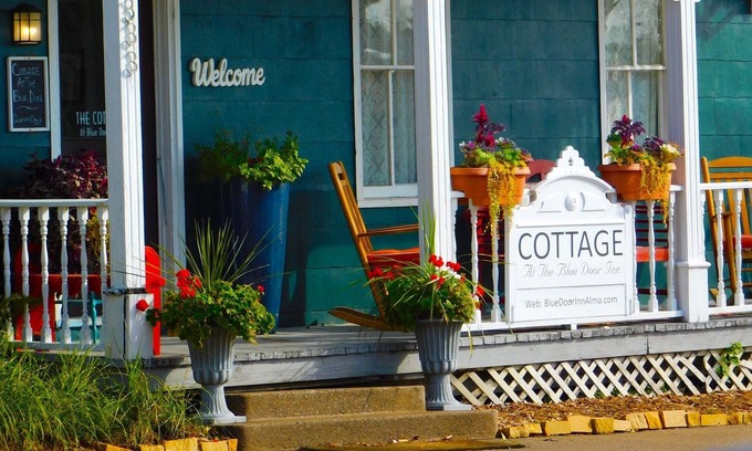 Alma Cottage | CLOSED FOR 2023 SEASON