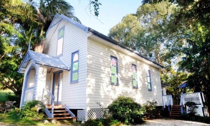 Beechmont Hotel | Clouds Old Saint Johns Church