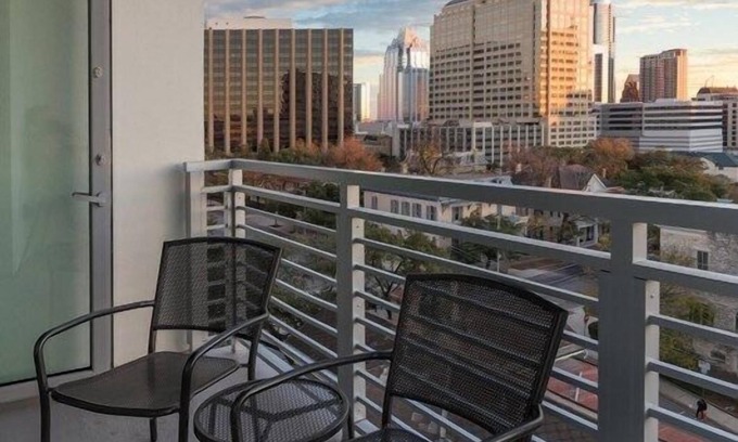 Civic District Condo | Club Wyndham Austin, Texas, 2 Bedroom Deluxe Suite