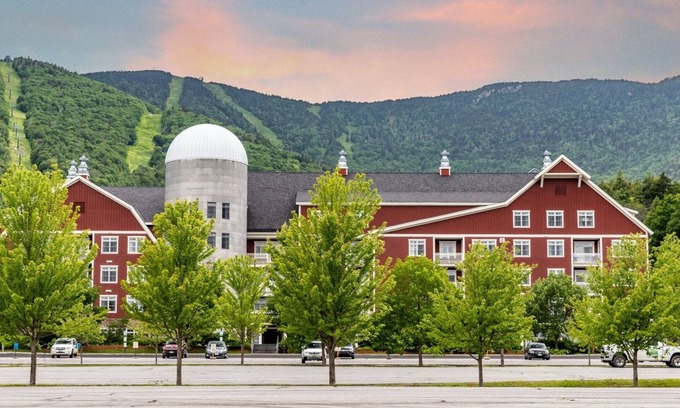 Warren House | Clyde's Cabin 4 Bedroom Home