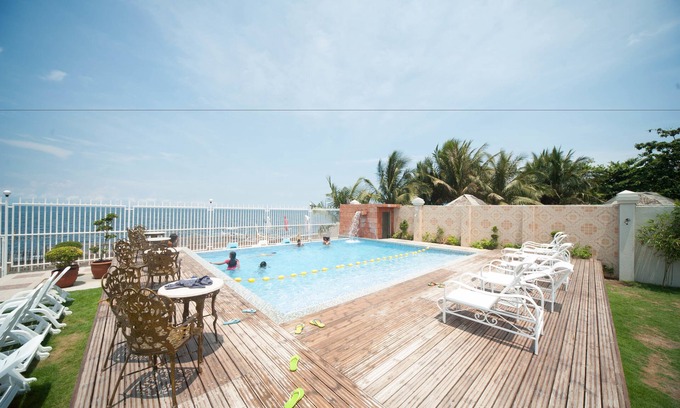 Lemery Hotel | CML Beach Resort & Water Park