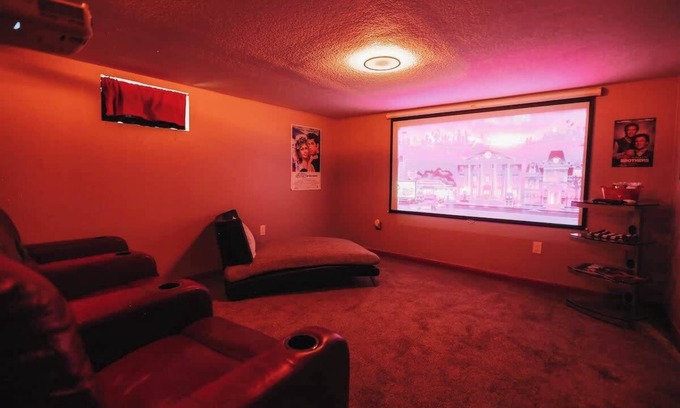 Twin Lakes House | CO9. (House) Denver Fun!