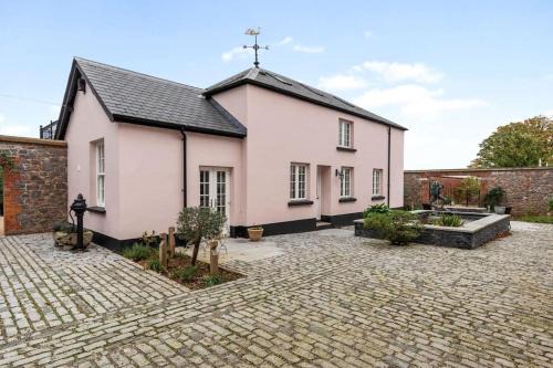 East Budleigh House | Coachmans Cottage, East Budleigh, Sleeps 6