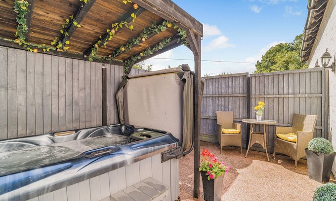 New Forest District Cottage | Coachmans Cottage - UK50418