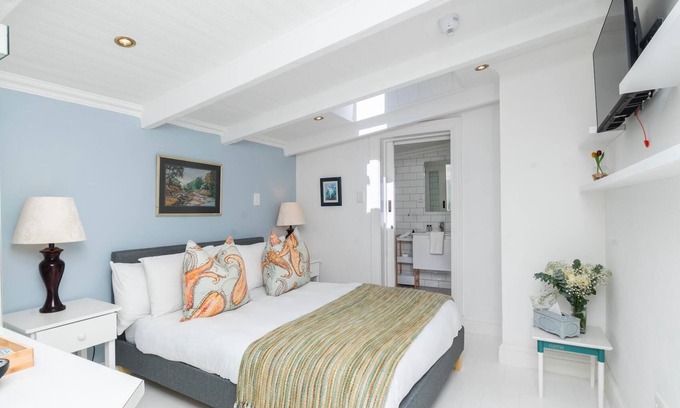 Simon's Town Apartment | Coastal Charming Attic Escape Simon's Town