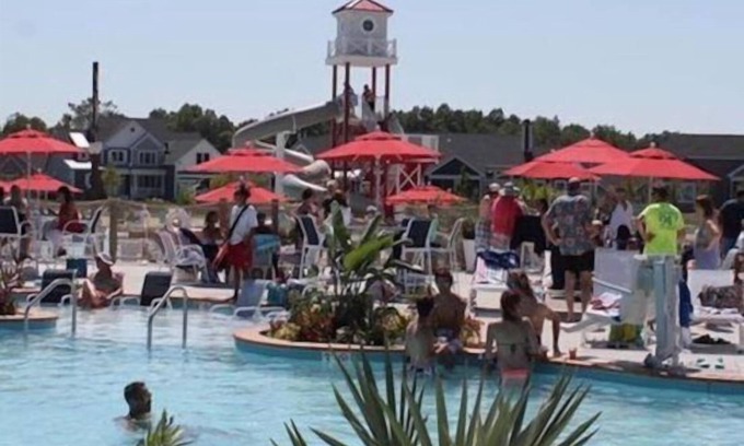 Lewes House | Coastal Club * 4BR Luxury House * 3 Full Bathrooms * Sleeps 11