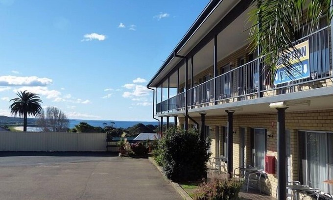 Narooma Hotel | Coastal Comfort Motel