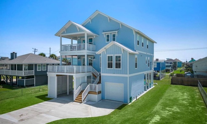 Galveston House | Coastal Gem in Sea Isle, Steps to Beach