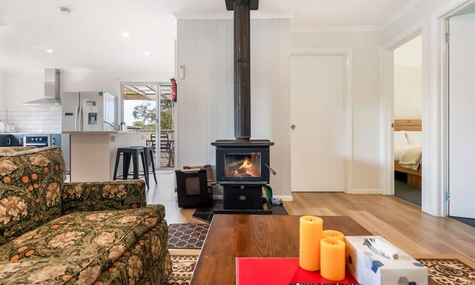 Sloping Main Apartment | Coastal Retreat by the Beach