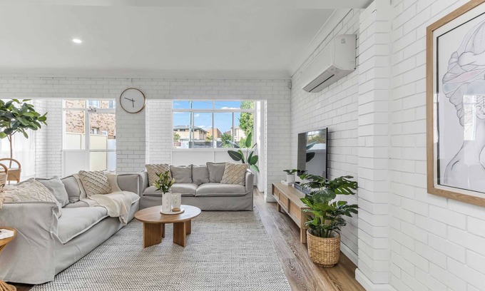 Tweed Heads House | Coastal Sanctuary Minutes from Beach - Lower Level