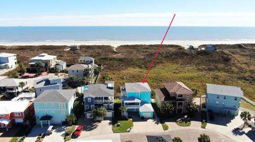 Safe Harbor House | Coastal Soiree Ocean Views Game Room Steps from Port Aransas Beaches