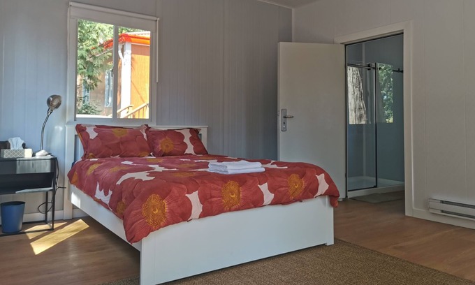 Powell River Cottage | Coastal Tranquility Cottage