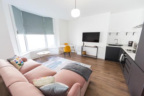 Redcar Apartment | Coastline Villas - Heart of Redcar 1 & 2 Bed New Apartments, ideal for contractors and holidayers