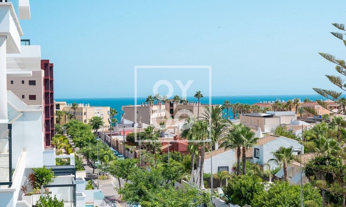 Mil Palmeras Apartment | Cobalt Canvas Residence, by OYOOSTAYS