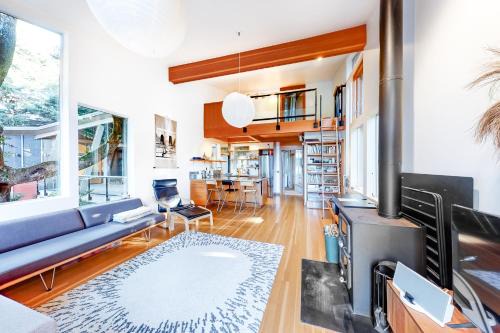 Cape Meares House | Coleman Creek House