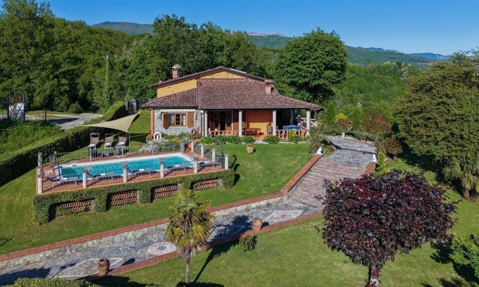 Castelnuovo di Garfagnana Villa | Colle Santa Cristina 4, Castelnuovo di Garfagnana, Lucca and Viareggio