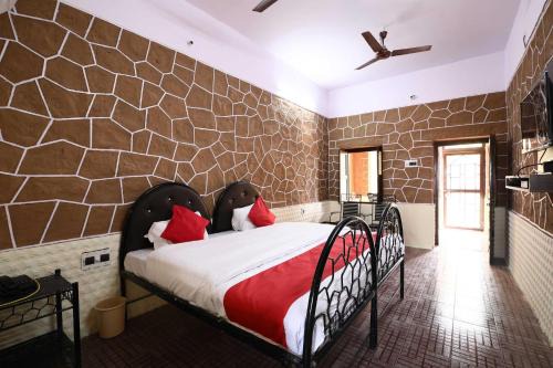Barli Hotel | Collection O Rampura Rawat Resort