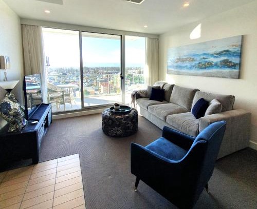 Glenelg Apartment | Colley 11-11 Sub-Penthouse Luxurious Glenelg