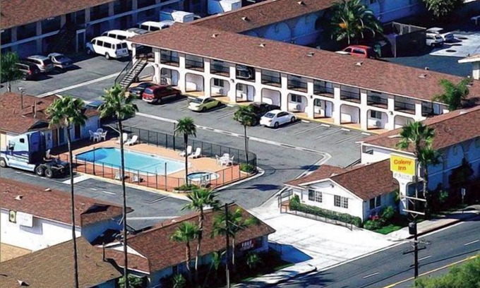 Northwest Anaheim Hotel | Colony Inn