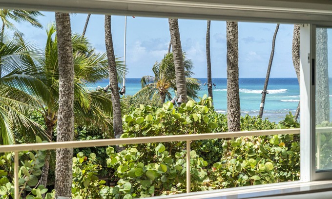 Diamond Head - Kapahulu - St. Louis Condo | Colony Surf. Peaceful 1BD Oceanfront Ocean and Diamond Head View! (CS5)