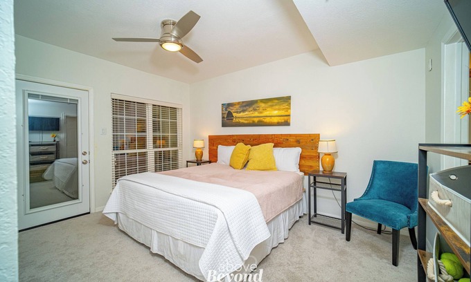 Highland Lake Estates Condo | Color Pop by the Pool