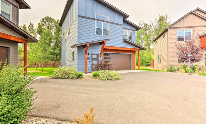 Four Corners House | Colorful Bozeman Getaway in Prime Location!