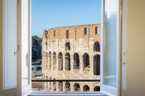 Celio Apartment | Colosseo View Atmosphere by Rental in Rome