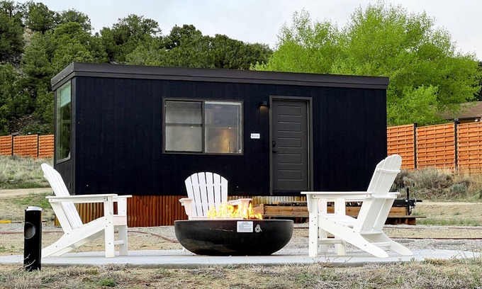 Buena Vista House | Columbia is a one-level Tiny Home with full bathroom, fridge, induction cooktop, microwave, AC/heat, and beautiful mountain views!