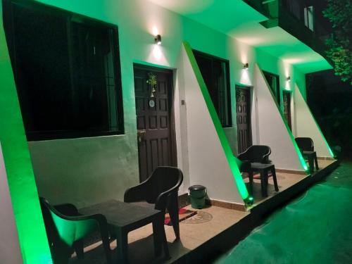 Colva Hotel | Colva Deluxe Carolina GuestHouse & Villa