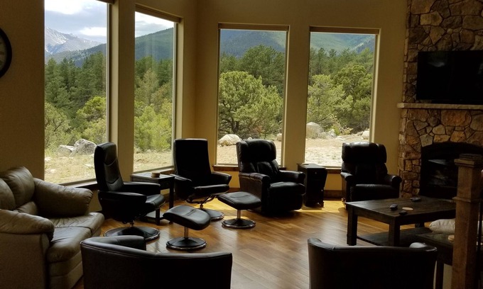 Buena Vista Cabin | Colyer Kickin' Back Cabin In Mountain Development, New addition 2020, Built 2015