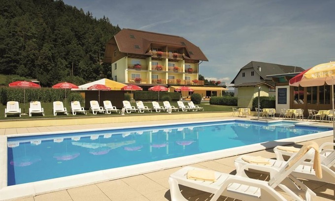 Sankt Kanzian am Klopeiner See House | Comfort double room with pull-out couch - Hotel Turnersee