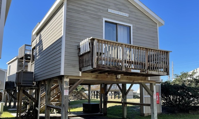 Hatteras Condo | Come play in the sand and build the perfect "Sandcastle" vacation!