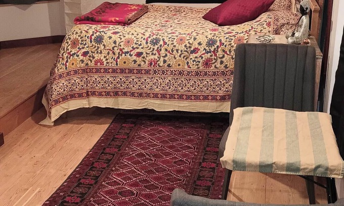 Nelson Apartment | Come ski/board in powder! Easy walk to Whitewater Ski Resort shuttle!