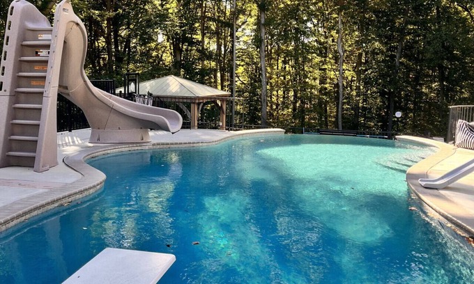 Lewisville Apartment | Come Spend your Vacation With Us at Woodland Retreat!