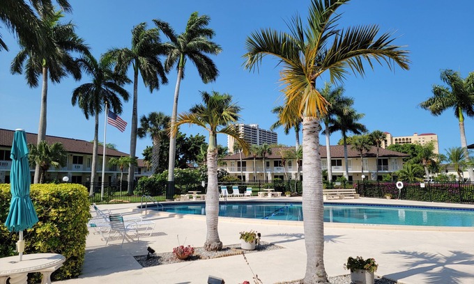 Marco Island Apartment | Come Stay in Beautiful Marco Island at Marco Comfort!