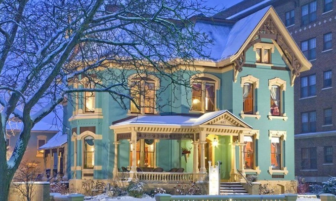 Central Business District Bed & Breakfast | Come stay with us, you'll see why we are ranked #1 lodging in Kalamazoo, MI.