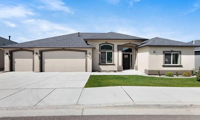 Tri-Cities House | Comfort by Southridge