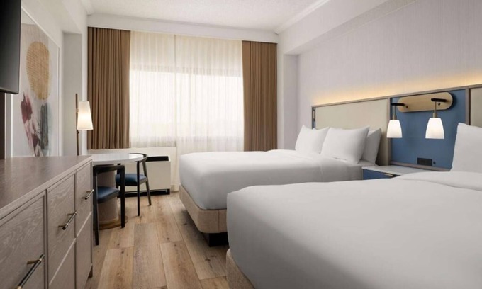 White Plains House | Comfort & Convenience! Pet Access, Free Shuttle, Gym, Onsite Bar & Restaurant