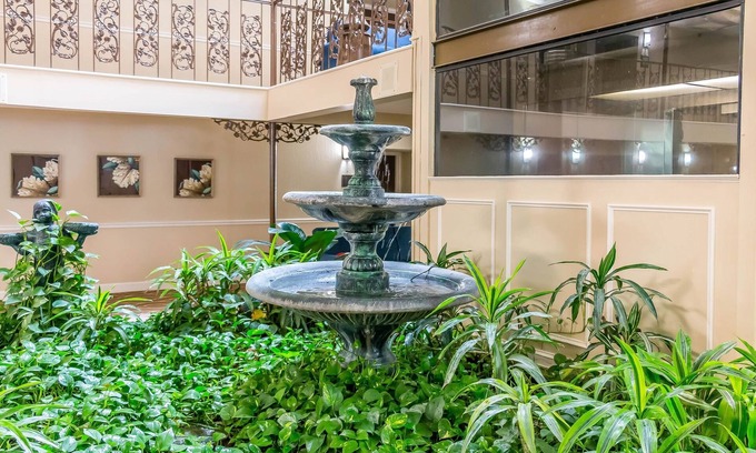 Savannah Hotel | Comfort Inn Savannah Midtown