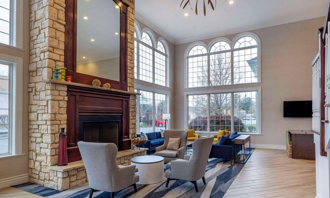 Castleton-on-Hudson Hotel | Comfort Inn & Suites East Greenbush - Albany