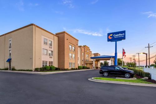 Allen Park Hotel | Comfort Inn & Suites Allen Park - Dearborn