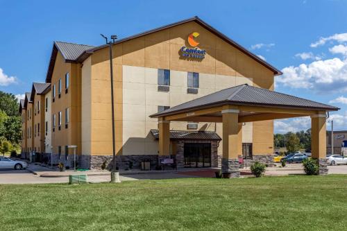 Carbondale Hotel | Comfort Inn & Suites Carbondale University Area