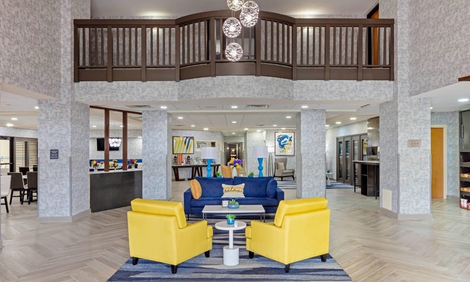 Greenville Hotel | Comfort Inn & Suites Greenville near East Carolina University